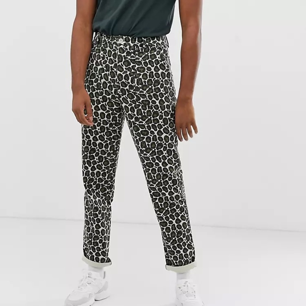 ASOS Design relaxed fatigue pants in washed animal print men’s denim jeans Sz 29